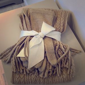 Brand New Scarf & glove set